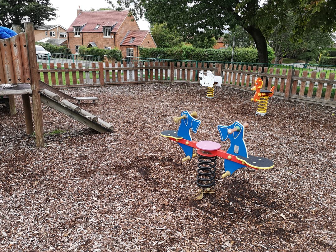 Bassingham Play Park - image 3